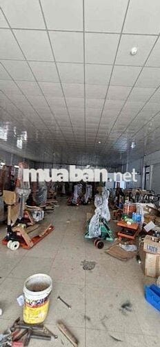 cho thuê kho xưởng diện tích khủng 2000m2 giá chỉ 45tr