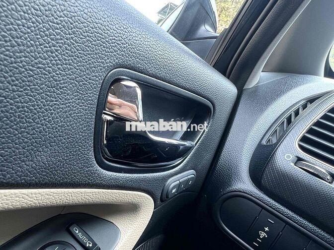 Kia Cerato 2016 2.0 AT - 70000 km