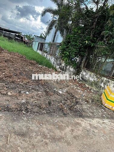 lô đất đep ngay ngã ba đông quangQ12 1/Huỳnh thị Na ĐT HM Dt5x22 dg7m