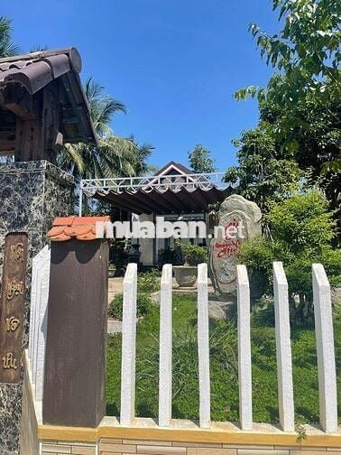 Cần bán nhà vườn diện tích rộng