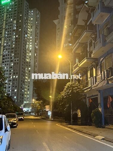 Chính chủ cho thuê nhà 54m2x 5 tầng, đường Nguyễn Cảnh dị, Hoàng Mai