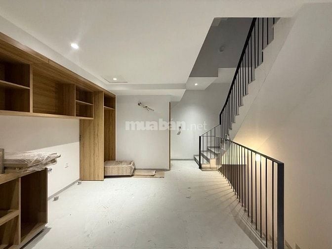 NHÀ MỚI ĐẸP 5PN,4WC – ĐỐI DIỆN CITYLAND, EMART PHAN VĂN TRỊ – 7.9 TỶ