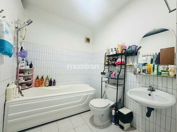 Anh cho thuê Cc Cửu long, 85m2 2PN-2WC, có nội thất giá chốt 9,5 tr