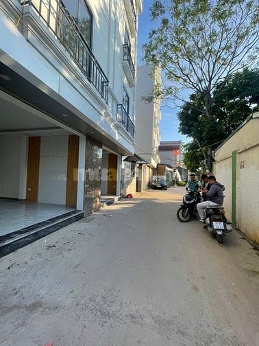 Chính chủ bán nhà đẹp mới xây full nội thất