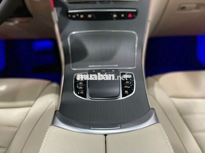 Mercedes GLC300 AMG 4MATIC 2022 Xám