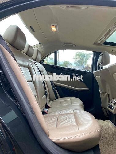 Mercedes Benz E 250, 2013 - 1 chủ từ mới
