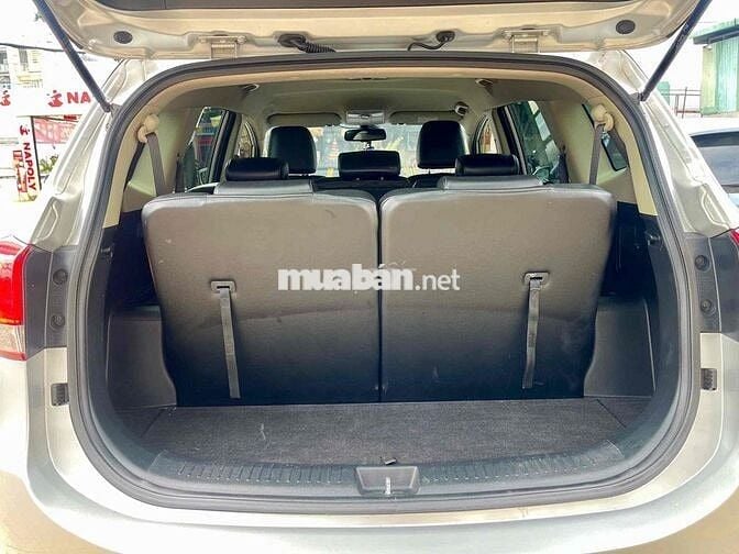 Kia Rondo Bạc 7 chỗ Số tự động