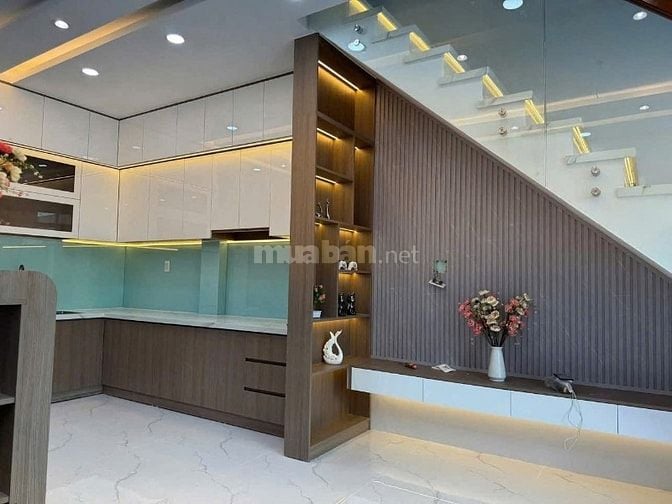 Giá hữu nghị 1Tỷ750 cho căn nhà 36m2 sát bên sân bay Nguyễn Văn Công 