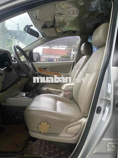 Toyota Innova 2011 G - 222220 km