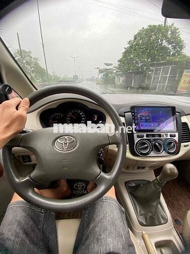 Toyota Innova 2011 G - 222220 km