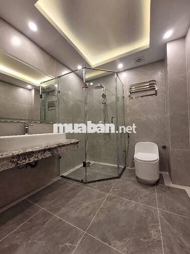 LONG BIÊN-PHÂN LÔ-VỈA HÈ -Ô TÔ TRÁNH -7 TẦNG THANG MÁ - FULL NỘI THẤT