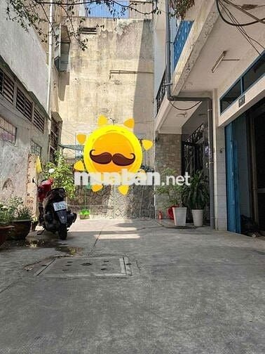 hẻm xe hơi xuân hồng dt 3.7x15m 3 tầng nhà đẹp