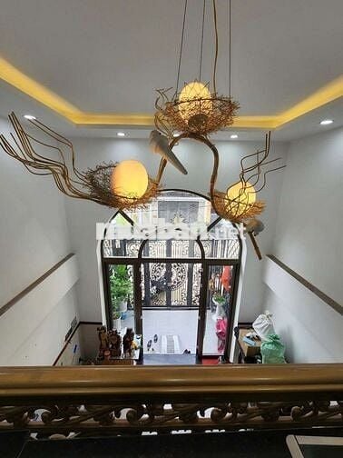 Nguyên căn hẻm xe tải thang máy 450kg