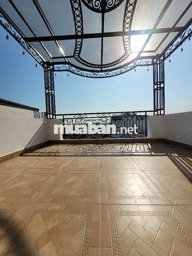 LONG BIÊN-PHÂN LÔ-VỈA HÈ -Ô TÔ TRÁNH -7 TẦNG THANG MÁ - FULL NỘI THẤT