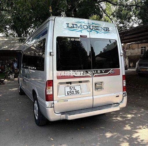 Ford Transit 2011 - 3 chỗ 940kg mới hạ máy zin