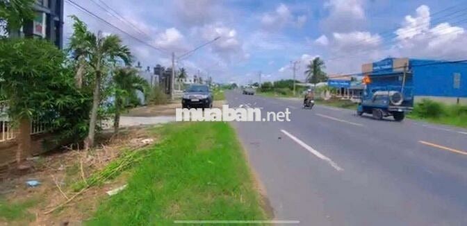 Tôi chính chủ bán lô đất mặt tiền Quốc lộ 50 19m2 nở hậu, đất đẹp !!