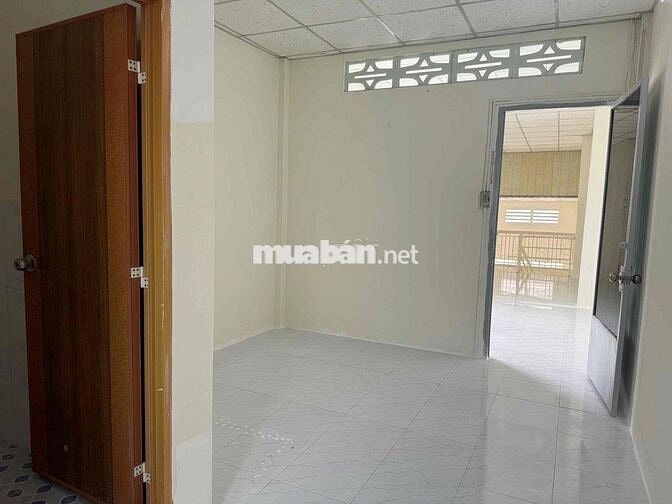 Nhà ngay trung tâm không có nhu cầu nên bán rẻ 1tỷ 3