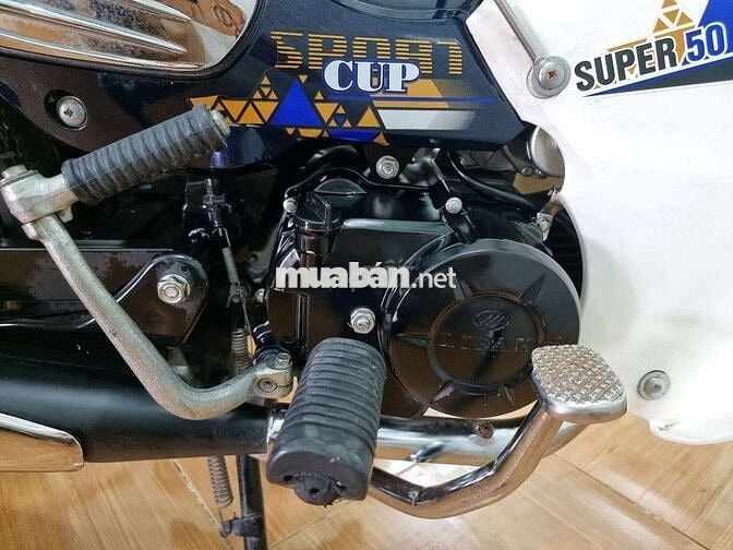 Honda Super Cub 50 Xanh trắng