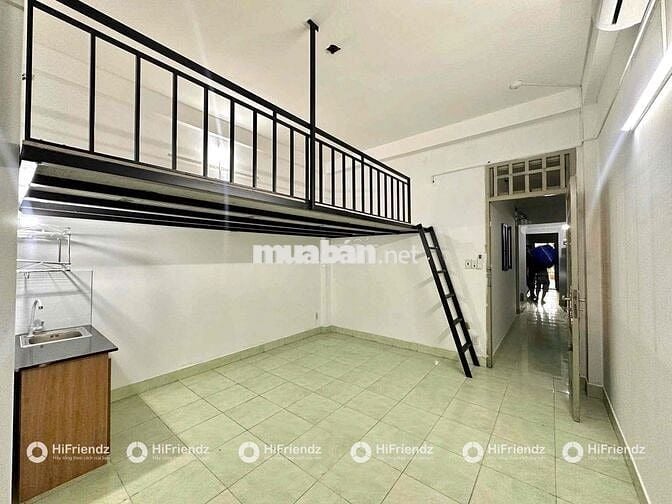 Phòng gác cửa sổ trời mới xây gần Aeon Tân Phú, ĐH Công Thương