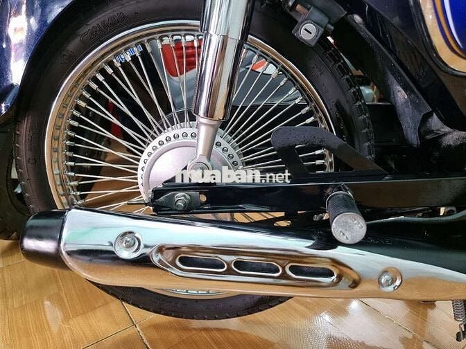 Honda Super Cub 50 Xanh trắng