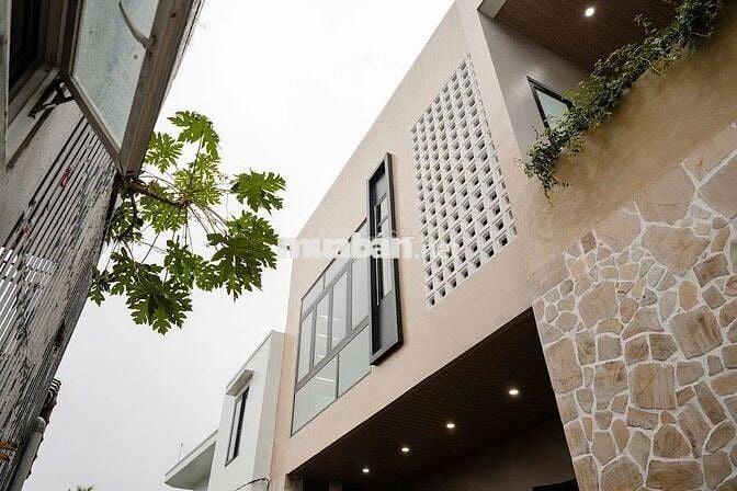 Nhà Mới 2 Tầng Kiệt Ô tô Đào Duy Tùng - Ngọc Anh- Giá chỉ 2 tỷ9xx