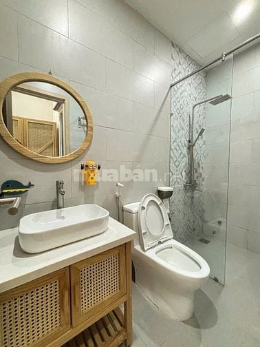 CHO THUÊ NHÀ NGUYÊN CĂN 3 PHÒNG NGỦ FULL NỘI THẤT Ở NGAY PHỐ AN THƯỢNG