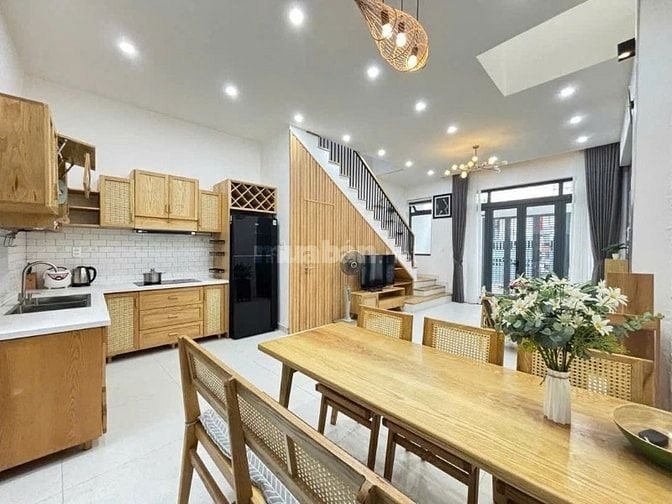 CHO THUÊ NHÀ NGUYÊN CĂN 3 PHÒNG NGỦ FULL NỘI THẤT Ở NGAY PHỐ AN THƯỢNG