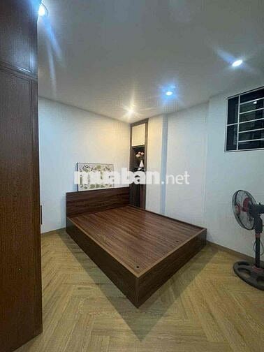 Bán CCMN Mới Thoáng Đẹp - Hào Nam, Cát Linh Ga Tầu Điện