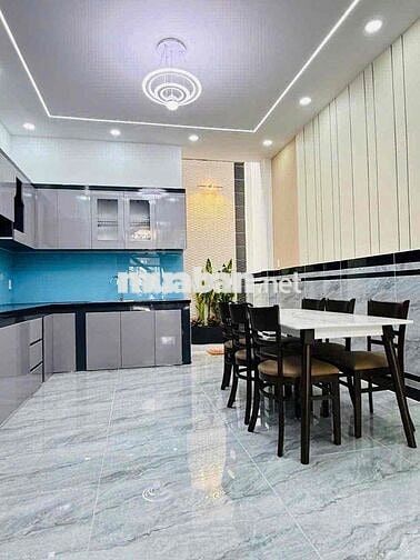 KHU VỰC AN NINH TRUNG TÂM - Ô TÔ ĐẬU TRƯỚC CỬA - NGUYỄN DUY PHƯƠNG