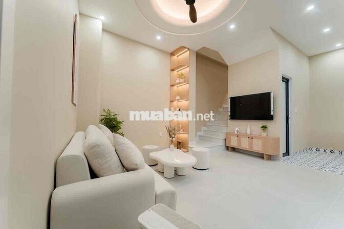 Nhà 2 Tầng Ngọc Anh Phạm Văn Đồng - Full Nội Thất