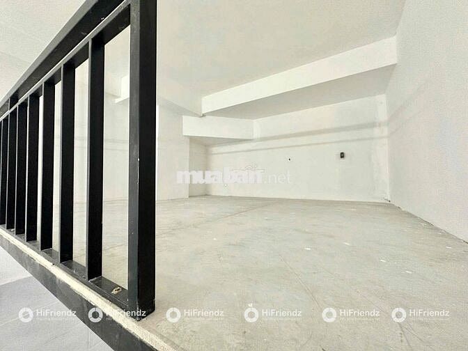 Phòng gác cửa sổ trời mới xây gần Aeon Tân Phú, ĐH Công Thương