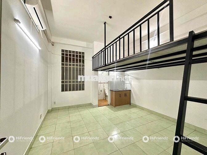 Phòng gác cửa sổ trời mới xây gần Aeon Tân Phú, ĐH Công Thương