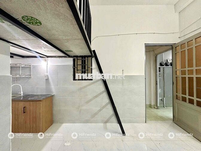 Phòng gác cửa sổ trời mới xây gần Aeon Tân Phú, ĐH Công Thương