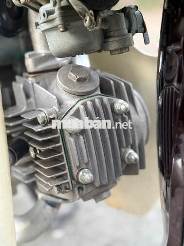 Honda Dream Thái Nâu Trắng