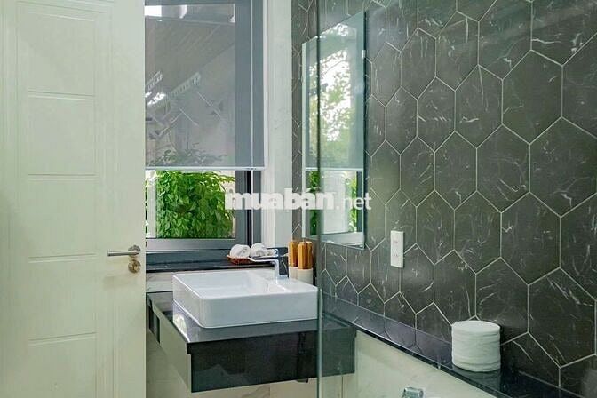 CHO THUÊ  NHÀ NGUYÊN CĂN VILLA GIÁ 14TR, 2 PN GẦN PHỐ TÂY HUẾ