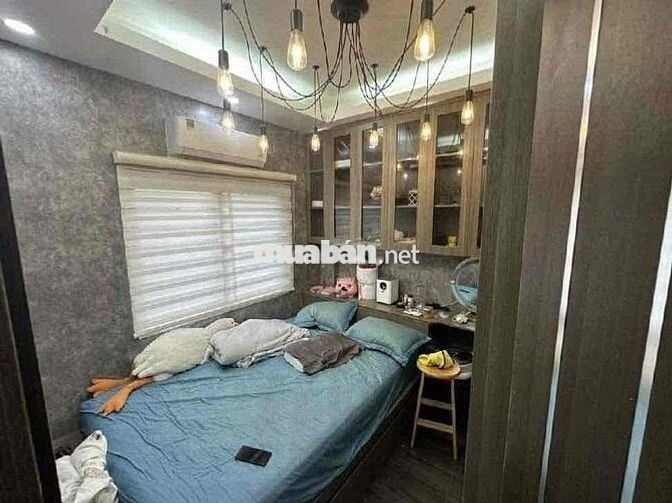 Chính chủ bán căn hộ CCMN Khâm Thiên, Đống Đa gần phố,full đồ 50m