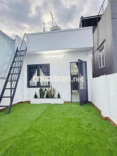 KHU VỰC AN NINH TRUNG TÂM - Ô TÔ ĐẬU TRƯỚC CỬA - NGUYỄN DUY PHƯƠNG