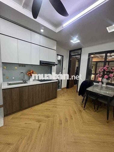 Bán CCMN Mới Thoáng Đẹp - Hào Nam, Cát Linh Ga Tầu Điện