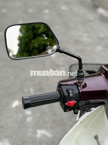 Honda Dream Thái Nâu Trắng