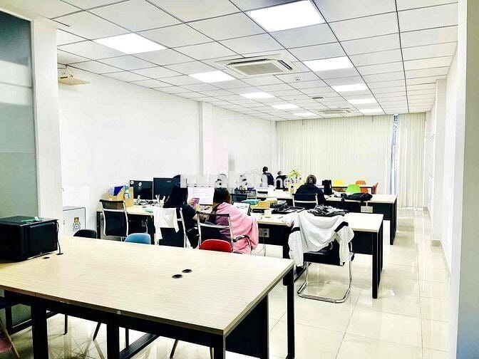 SIÊU PHẨM TOÀ NHÀ CHO THUÊ 28A TRẦN NHẬT DUẬT QUẬN 1 -7 TẦNG THANG MÁY