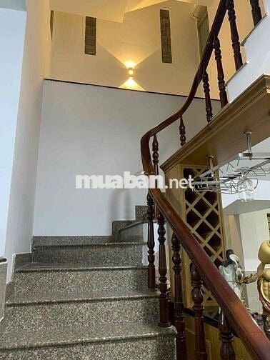 cho thuê căn hộ rộng , đẹp 60m2 gần ngã 6 Gò Vấp, siêu thị Big C