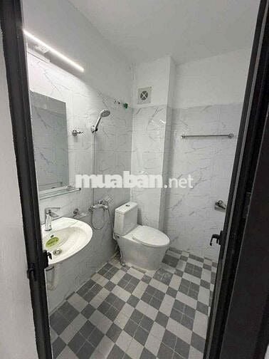 3.55 tỷ nhà xây mới 4 tầng tại Quận Hà Đông thuộc Biên Giang