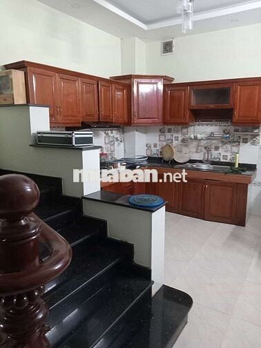 Cho thuê nhà nguyên căn, giá cả hấp dẫn, rộng rãi, tiện nghi