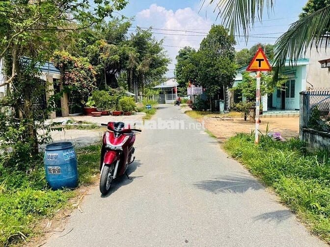 Bán đất thổ cư ngay trường học ở xã An Long- TPHCM,250tr/580tr bao sổ