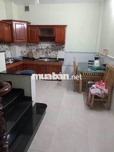 Cho thuê nhà nguyên căn, giá cả hấp dẫn, rộng rãi, tiện nghi