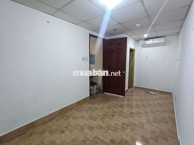 Phòng máy lạnh Nguyễn Thiện Thuật,Q3 giá rẻ