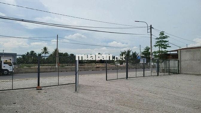 Bán đất ở 2 mặt tiền đường quốc Lộ 1A vị trí kinh doanh dịch vụ