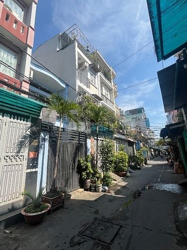 Bán nhà đường 7M Phạm Hùng P4Q8. 4x18m 2 lầu