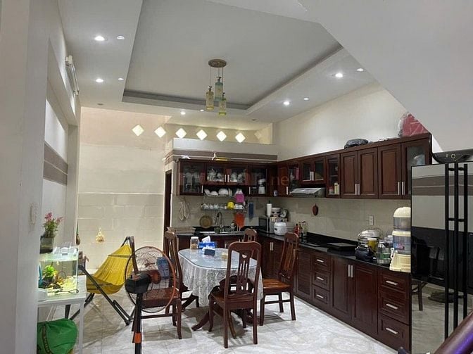 Bán nhà đường 7M Phạm Hùng P4Q8. 4x18m 2 lầu