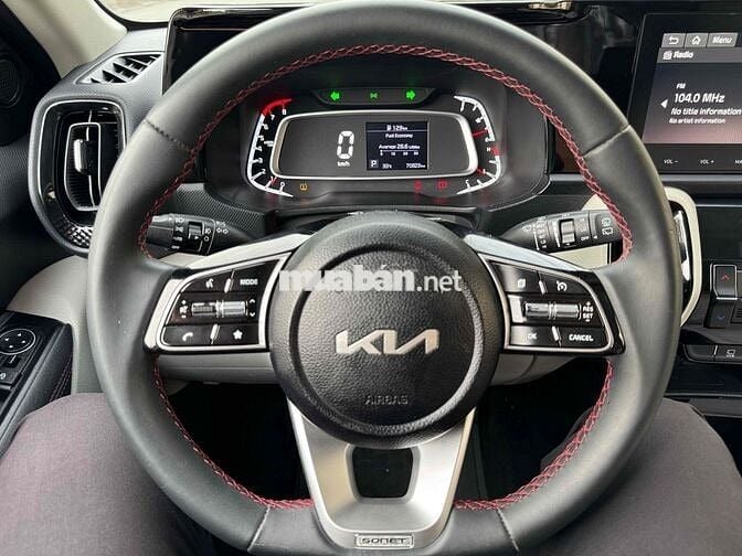 Kia Sonet 2023 Premium 1.5 AT - 70000 km